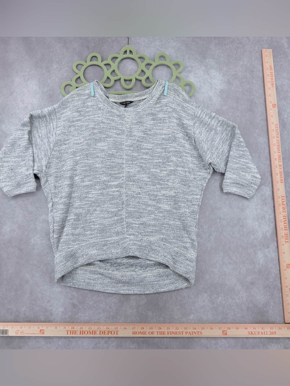Daisy Fuentes Gray Marled Knit Dolman Sweater small